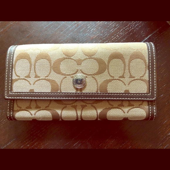 Coach Handbags - Coach Wallet with Classic ‘C’ Print